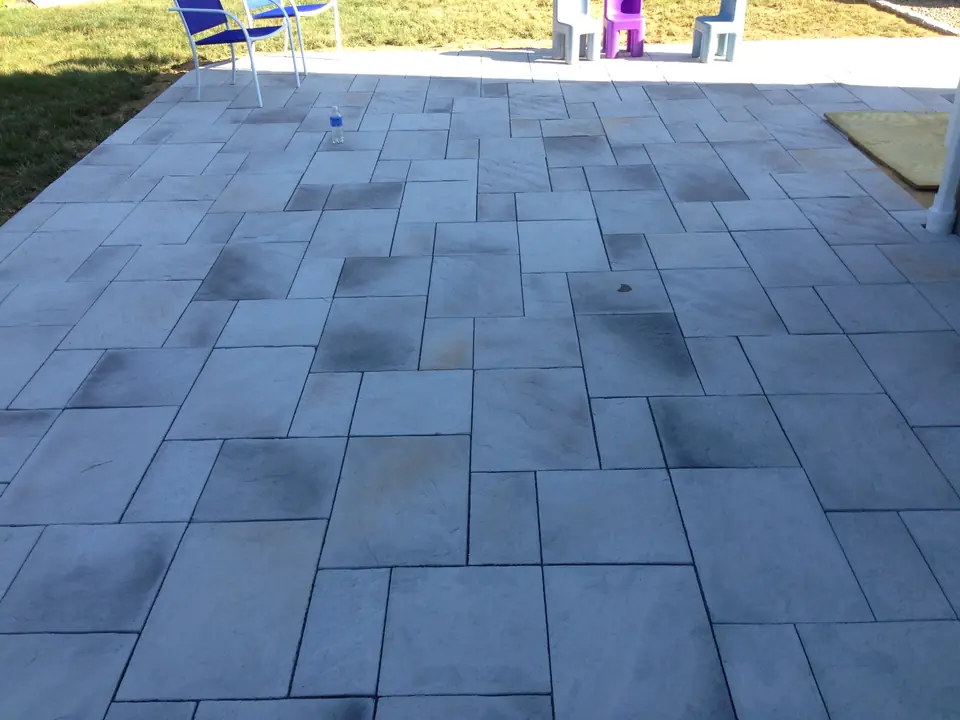 Bluestone in a random rectangular pattern